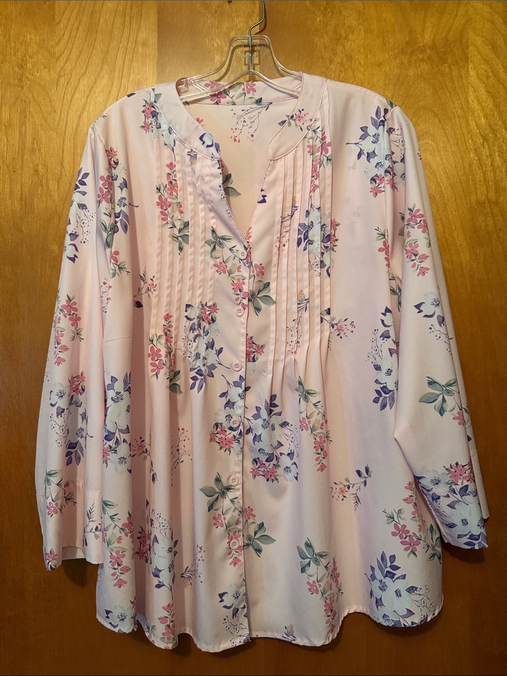 Women’s Pink Floral Pintuck Button-Front Top XL